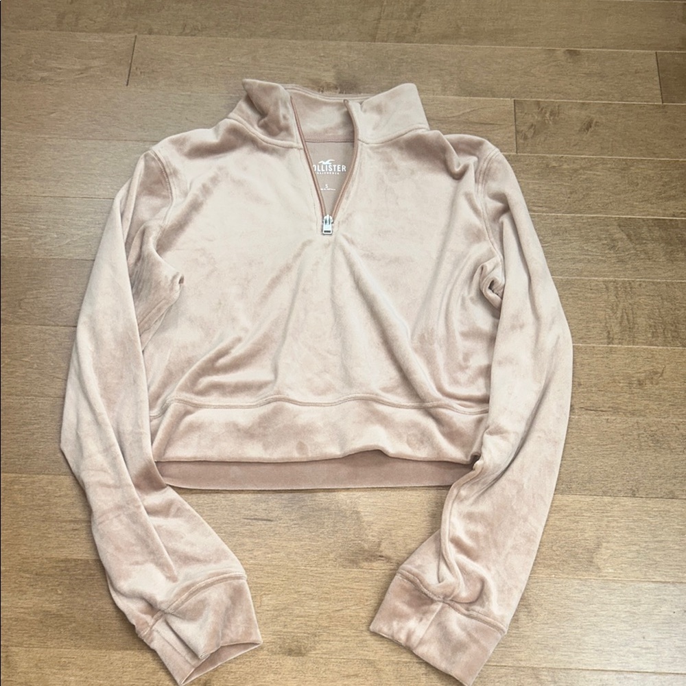 Hollister Cropped Hoodie (Size S)